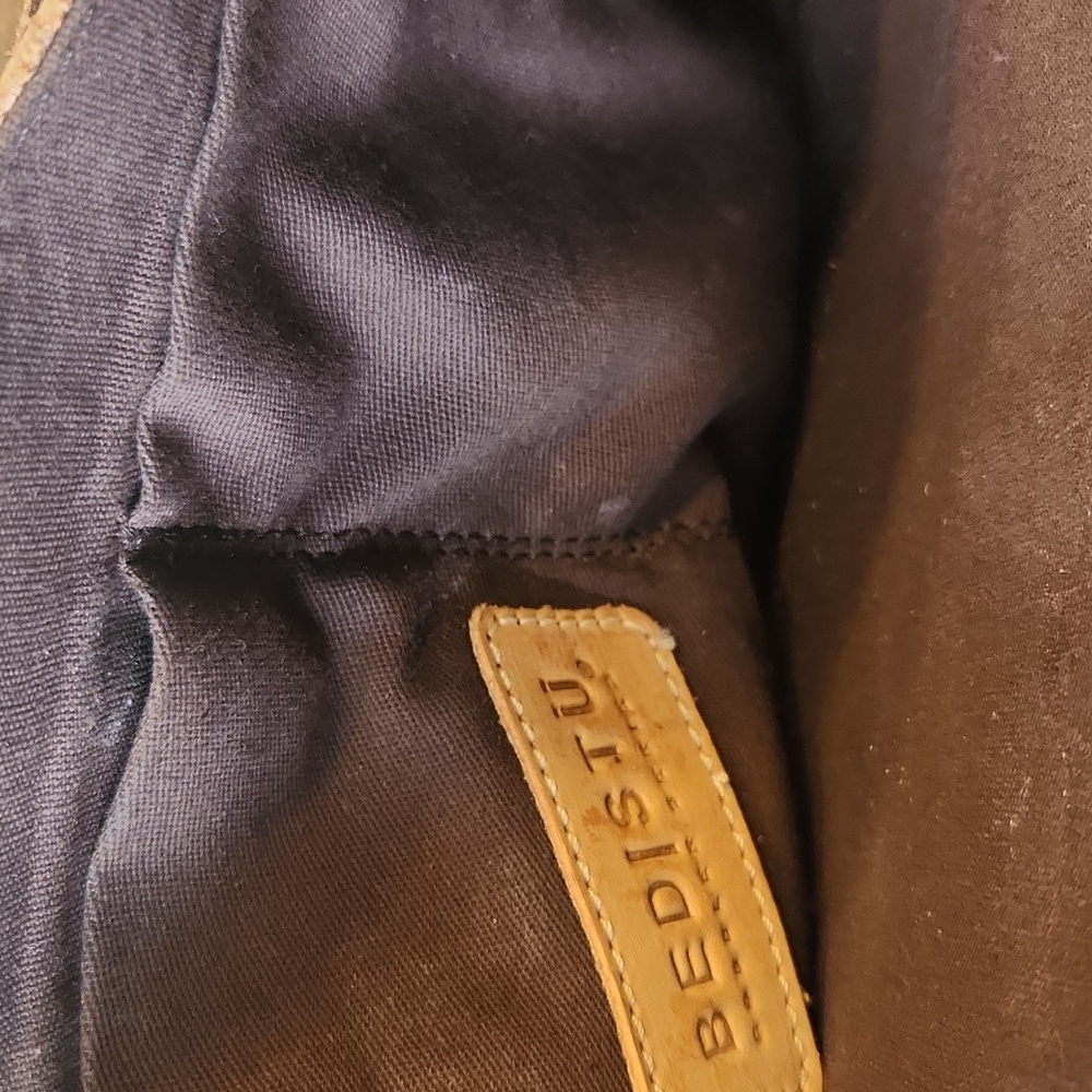 Bed Stu Leather Crossbody/Backpack Bag - Picture 4 of 12
